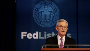 Fed's Rate Cut A Political Tightrope